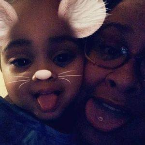 Meet your Posher, Tia